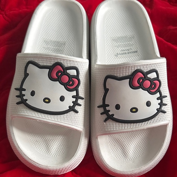 Sanrio Shoes - Sanrio White and Pink Hello Kitty Slippers